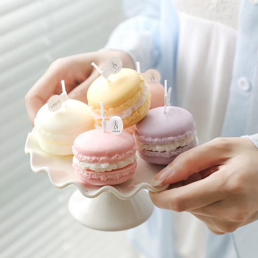 Macaroon Candle